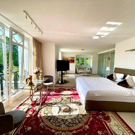 Villa Julian Doppelzimmer Aurich Buitenkant foto